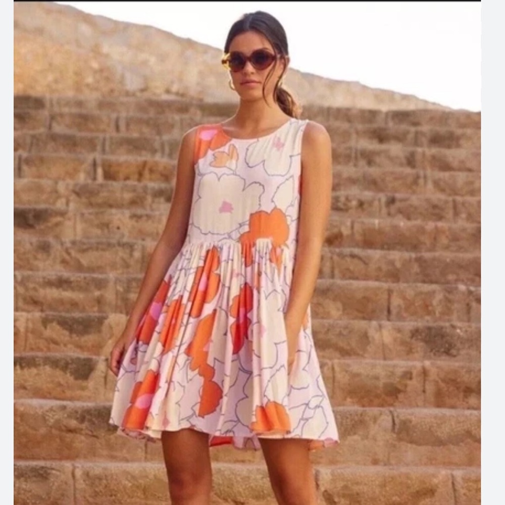 Mister Zimi Floral Dress w/pockets. Size US 8.